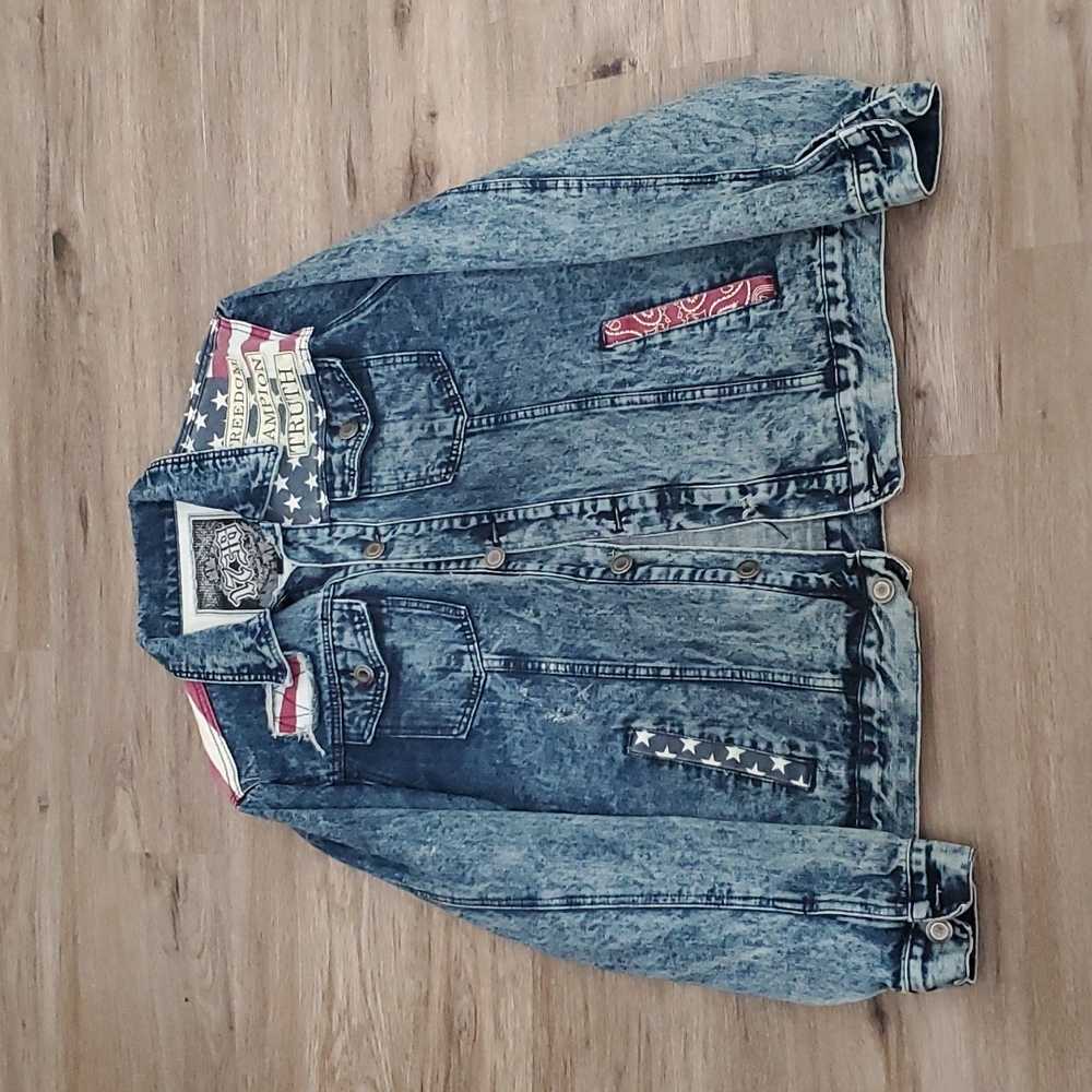 Men's Vintage Denim Jean Jacket - Picture 3 of 14